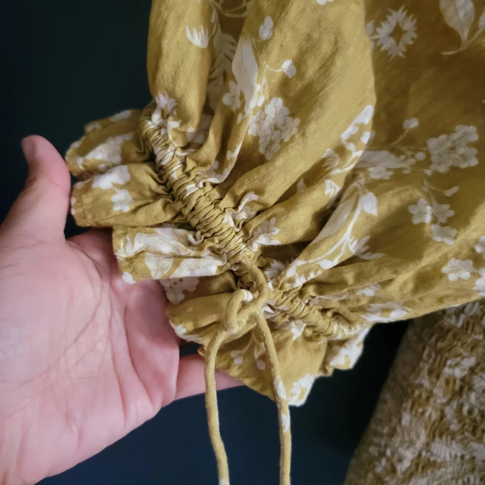 Anthropologie‎ Cotton Seersucker Smocked Puff-Sleeve Crop Top Large Chartreuse - Picture 11 of 15